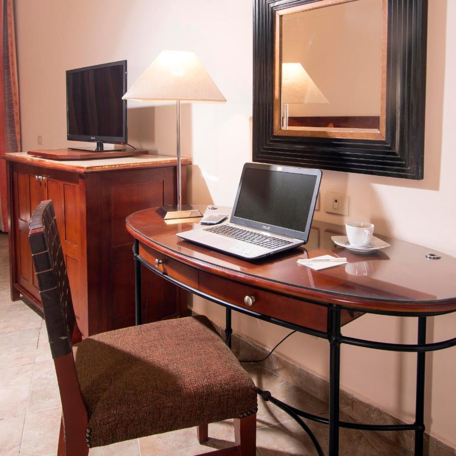 Swiss Inn Plaza Hotel 6th of October City Exteriér fotografie