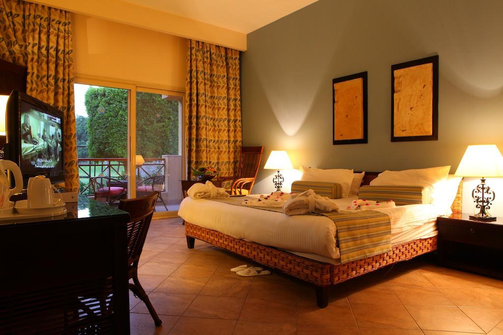 Swiss Inn Plaza Hotel 6th of October City Exteriér fotografie