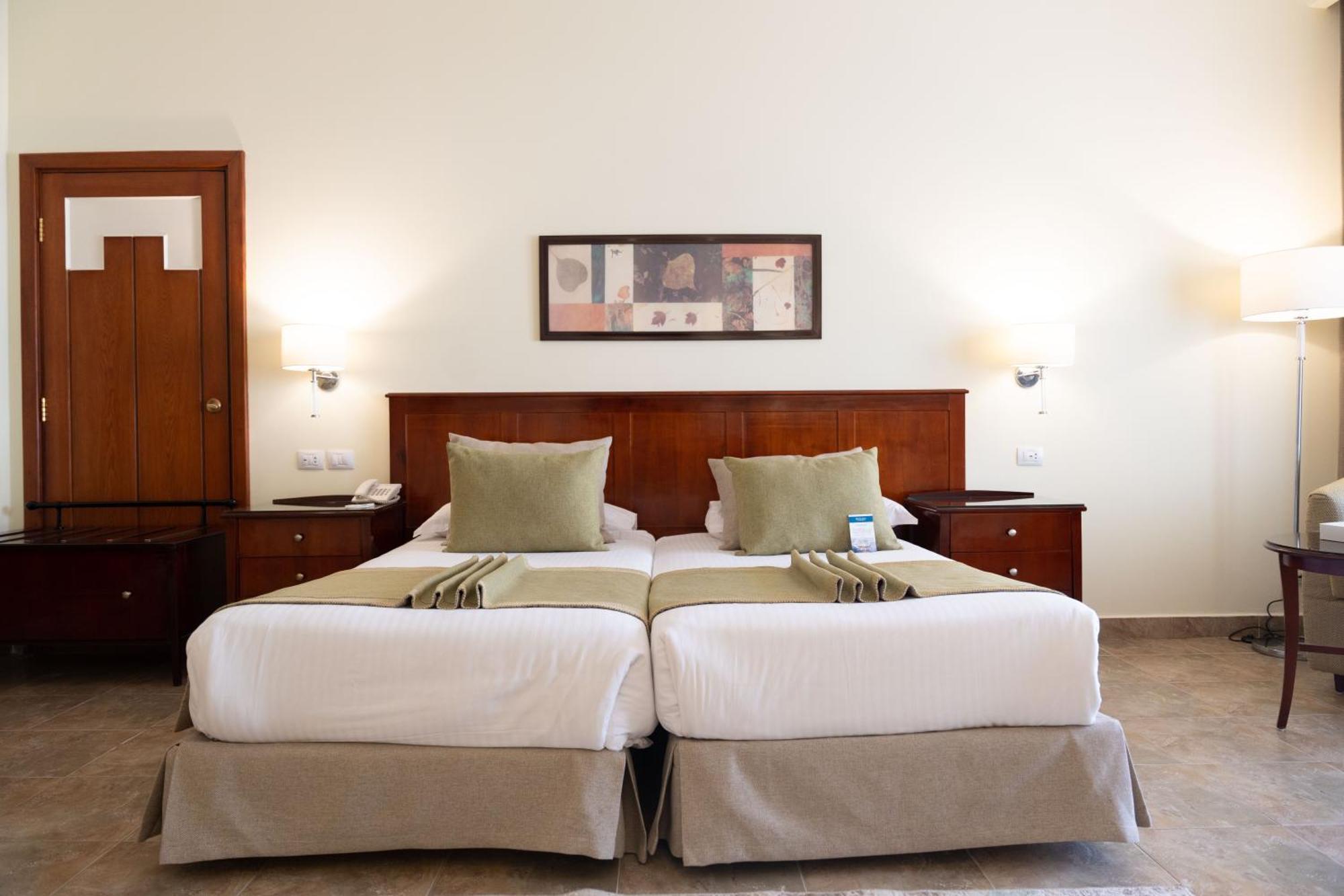 Swiss Inn Plaza Hotel 6th of October City Exteriér fotografie